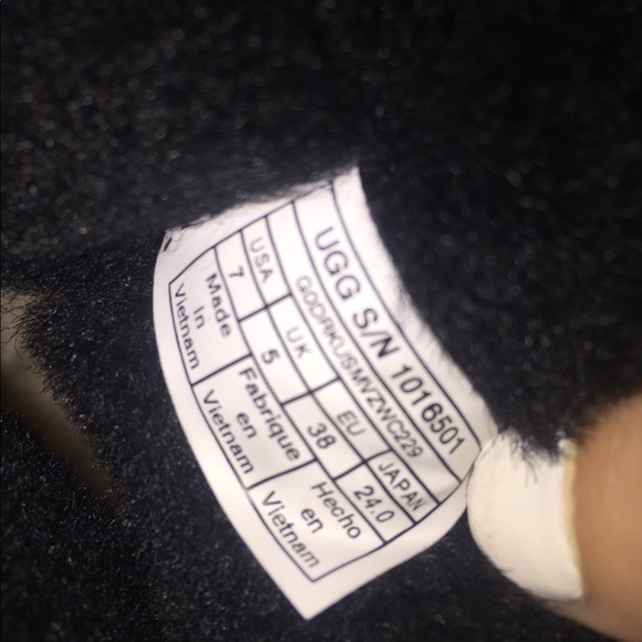 Black Ugg Boots - Picture 3 of 4